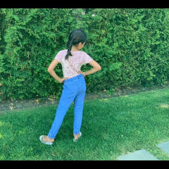 Really cute outfit Zara bodysuit and H&M jeans! - Picture 3 of 4